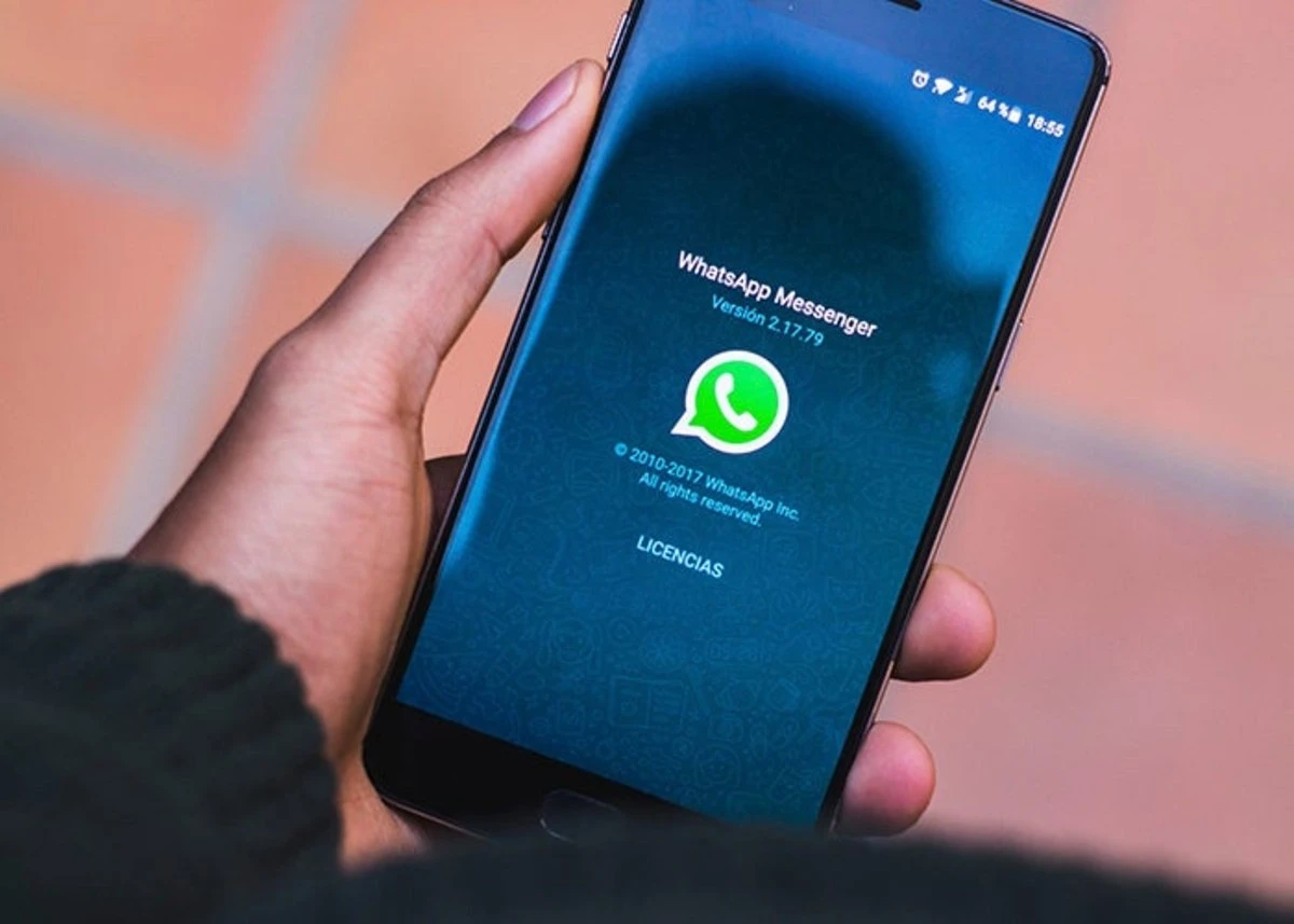 cómo poner contraseña al chat del whatsapp