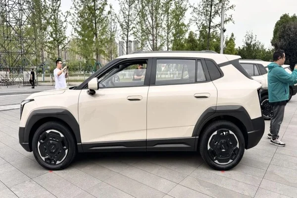 dongfeng rompe el mercado con este rival del kia ev3