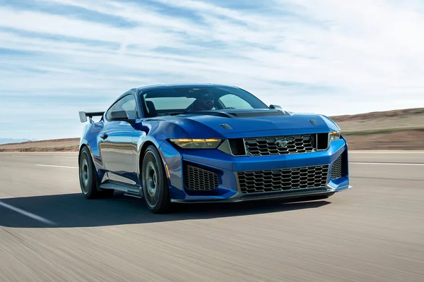 mustang dark horse sc