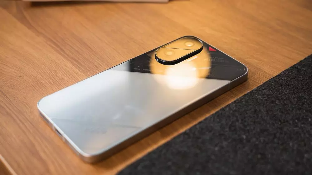 poco f7