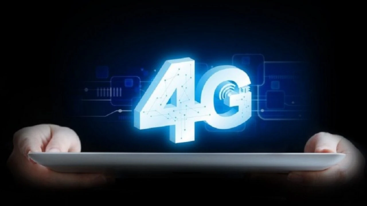 4 g