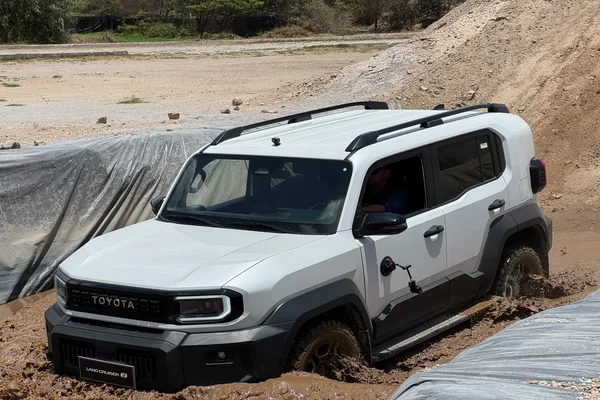 totyota land cruiser