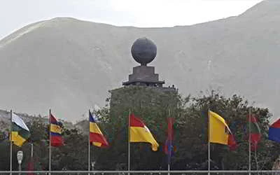 ciudadmitad del mundo